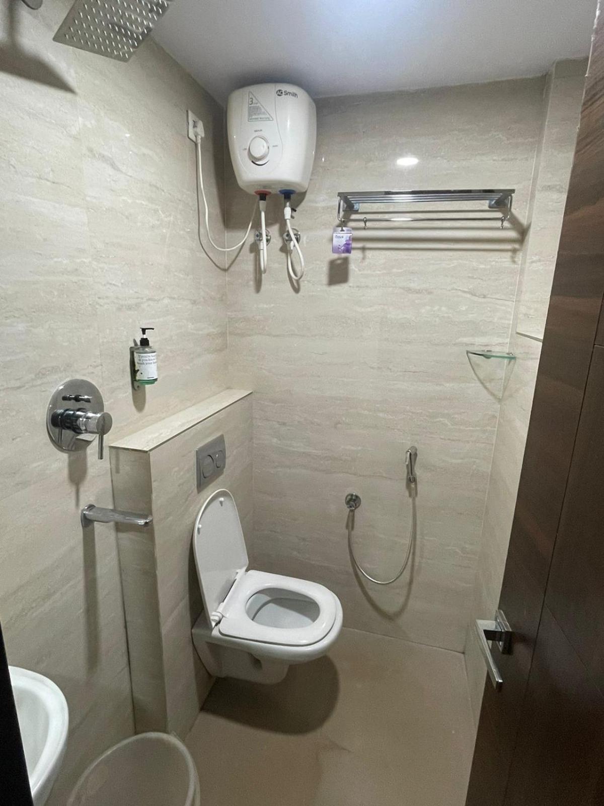 The Butterfly Luxury Serviced Apartments Visakhapatnam Exterior foto